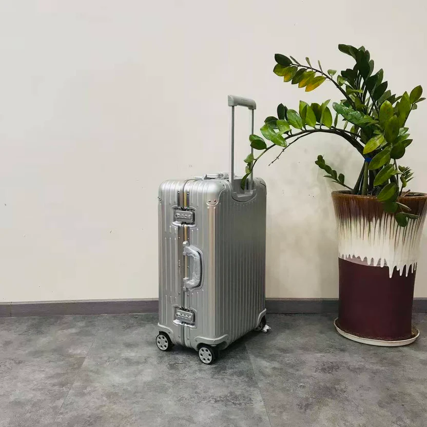 PREMIUM AEROSPACE-GRADE ALUMINUM TRAVEL LUGGAGE 925 – TITANIUM EDITION WITH REINFORCED MAGNESIUM ALLOY