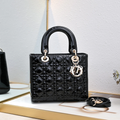 LADY D STYLE SHOULDER BAG- BLACK (24CM)