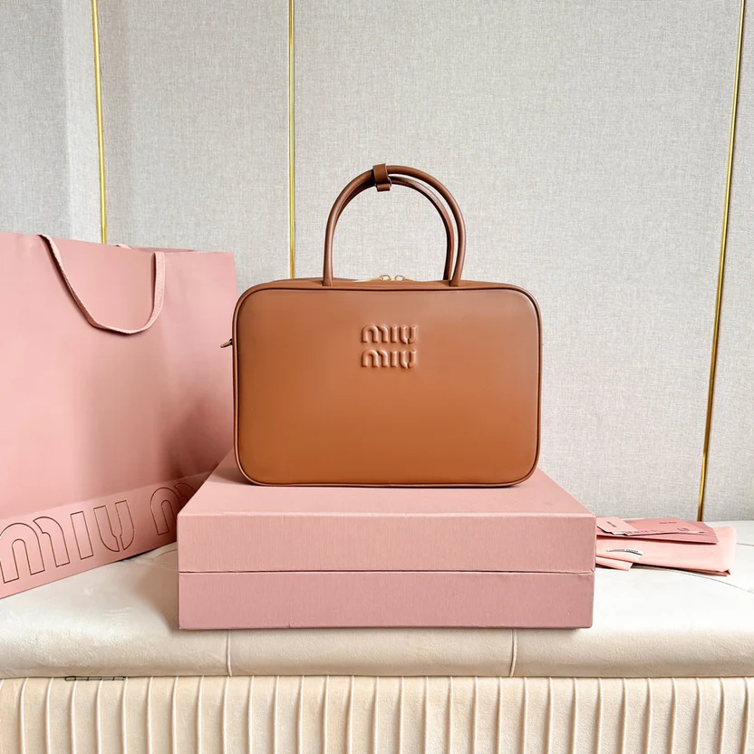 MATELASSÉ NAPPA LEATHER VINTAGE-EFFECT HOBO BAG