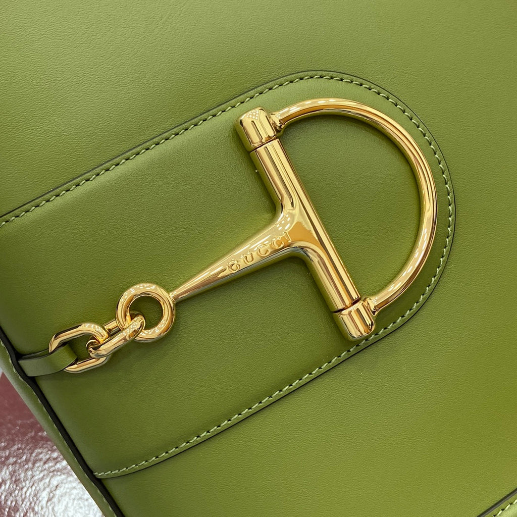 BUCKET BAG GREEN LEATHER