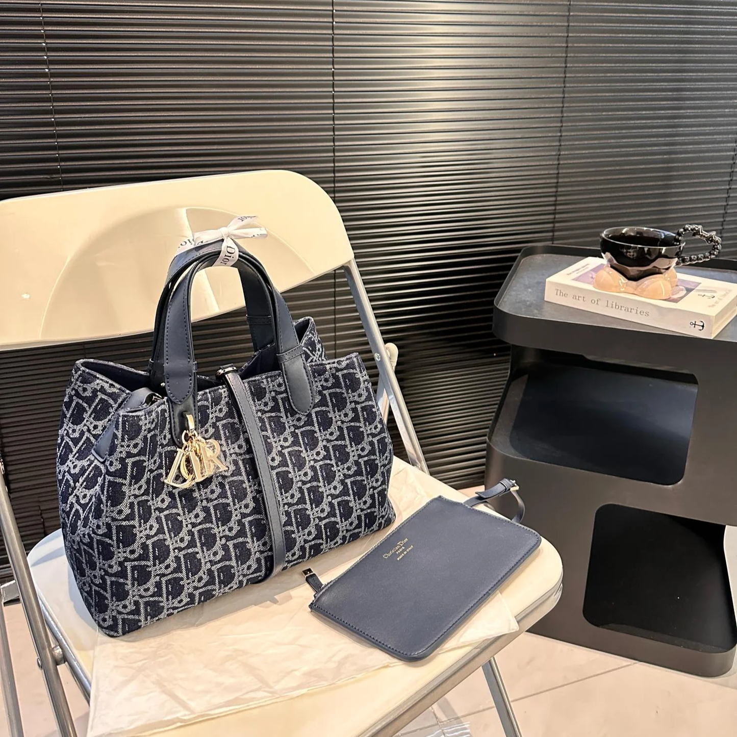 FRENCH STYLE SHOULDER BAG