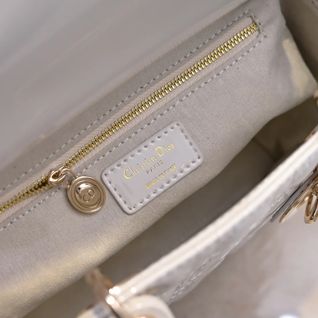 LADY D STYLE SHOULDER BAG- WHITE (24CM)