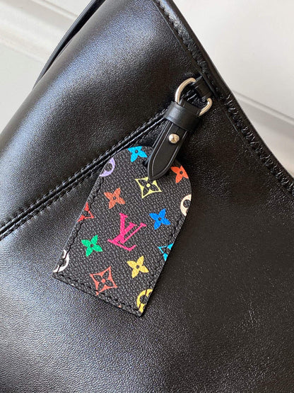 SLEEK LEATHER HOBO BAG WITH MULTICOLOR ACCENT STRAP