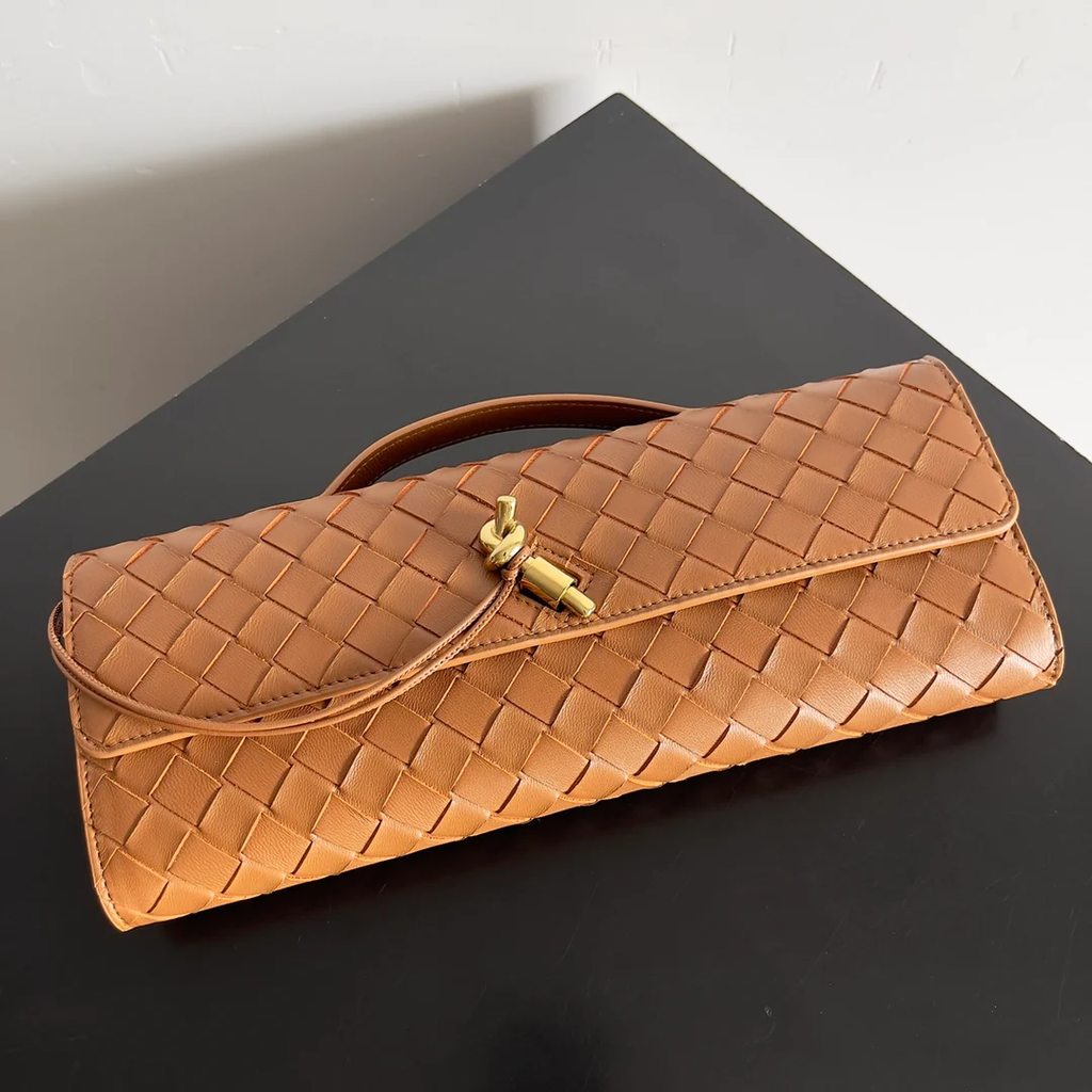 ANDIAMO LEATHER CLUTCH