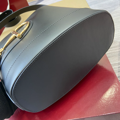 BUCKET BAG BLACK LEATHER