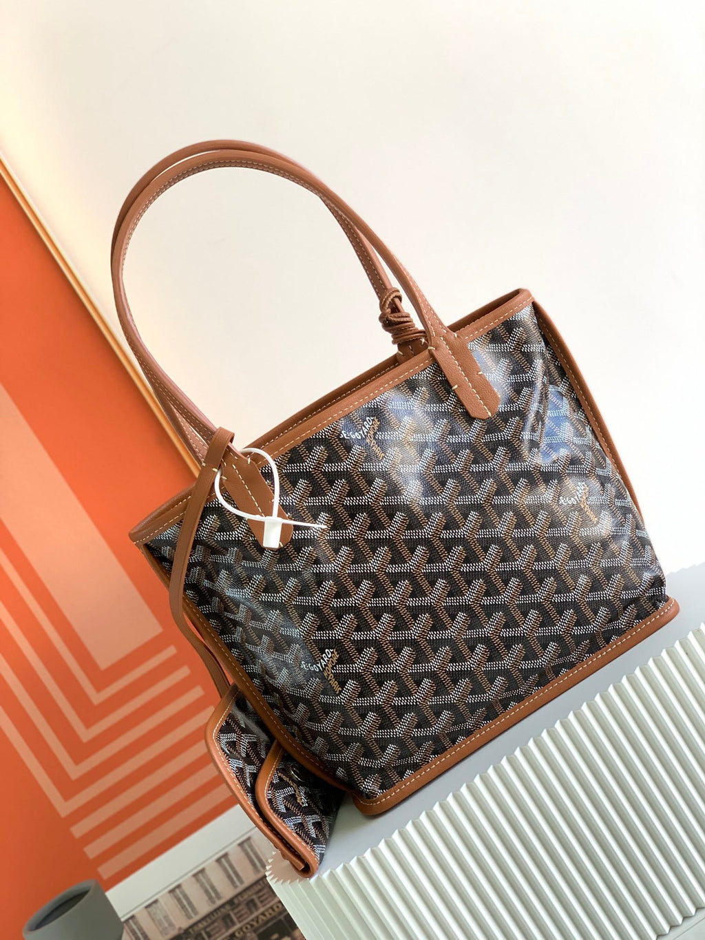 CHEVRON PATTERN SHOPPER TOTE – CLASSIC EDITION