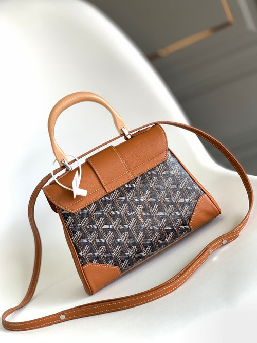 CHEVRON COATED CANVAS TOTE – LARGE EDITION