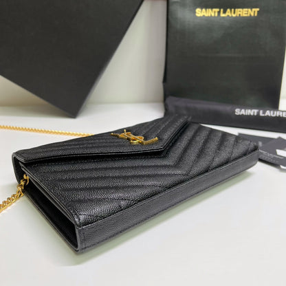 MINIMALIST QUILTED LEATHER CLUTCH – ENVELOPE EDITION