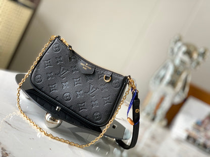 EMBOSSED GRAINED LEATHER SHOULDER BAG – CURVE EDITION