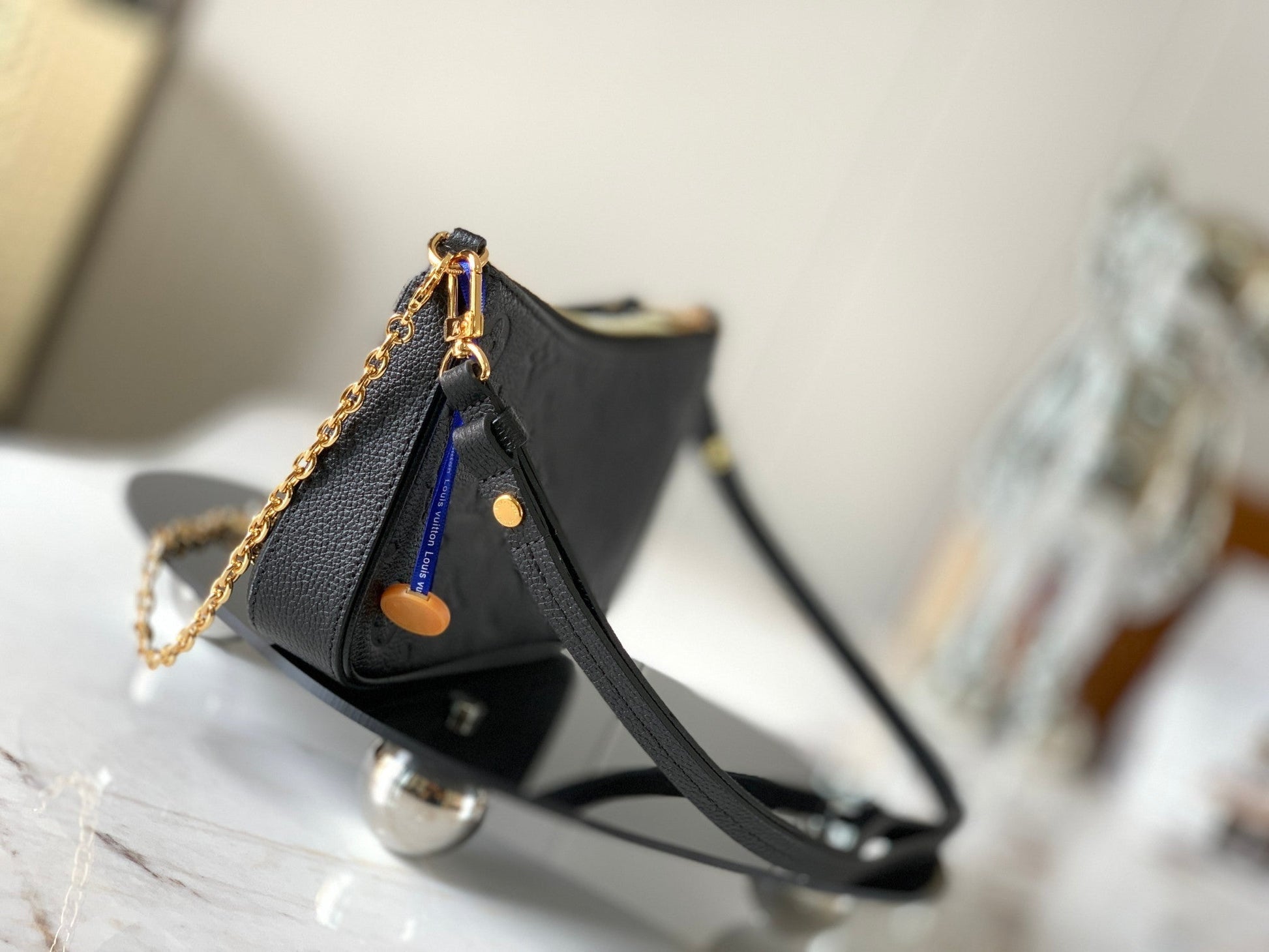 EMBOSSED GRAINED LEATHER SHOULDER BAG – CURVE EDITION